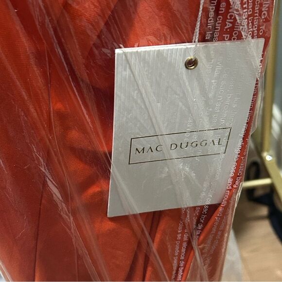 NWT Women's Mac Duggal Puff-Sleeve‎ Cut-Out Trumpet Gown in Size 8 - Picture 7 of 7